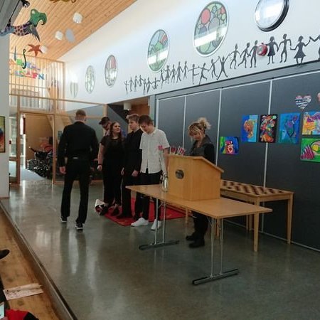 gallery5b1f91e271800jpg