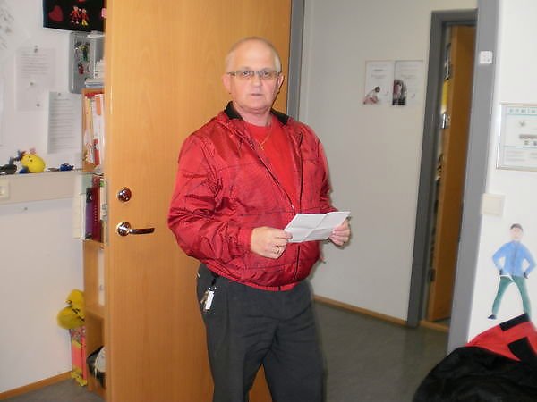 Húsvörðurinn styður okkur