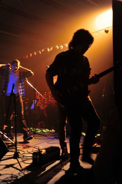 Samvest- söngur, ball og sigur.